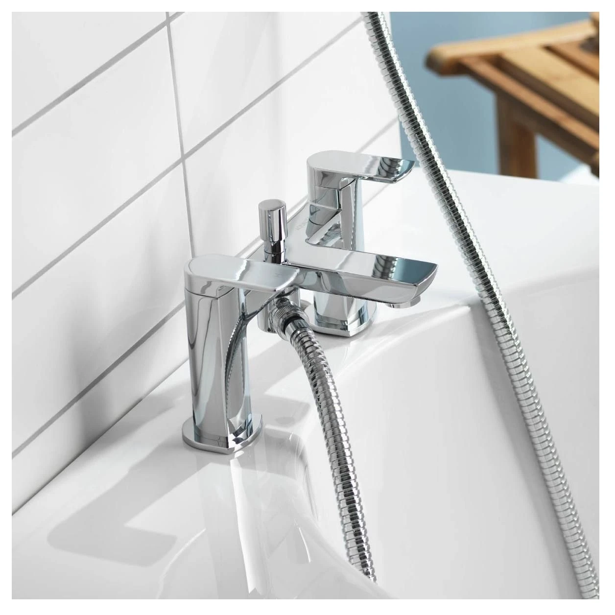 Aqualisa Downtown Bath Shower Mixer Tap Chrome 6 Aqualisa Downtown Bath Shower Mixer Tap Chrome - Image 4