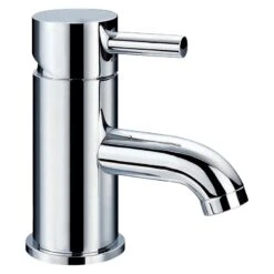 Flova Levo Small Single Lever Basin Mixer With Clicker Waste
